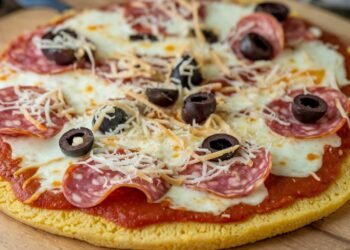 Keto Cauliflower Crust Pizza