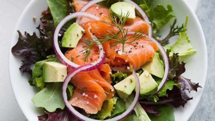 Smoked Salmon and Avocado Salad Recipe