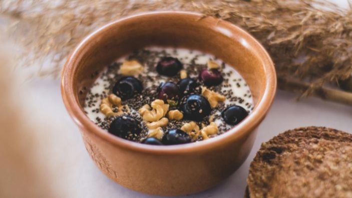 Keto Greek Yogurt with Nuts